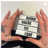 Insta_Sticker